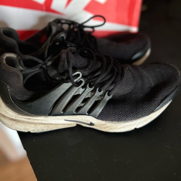 Nike Air Presto - Picture 2 of 3